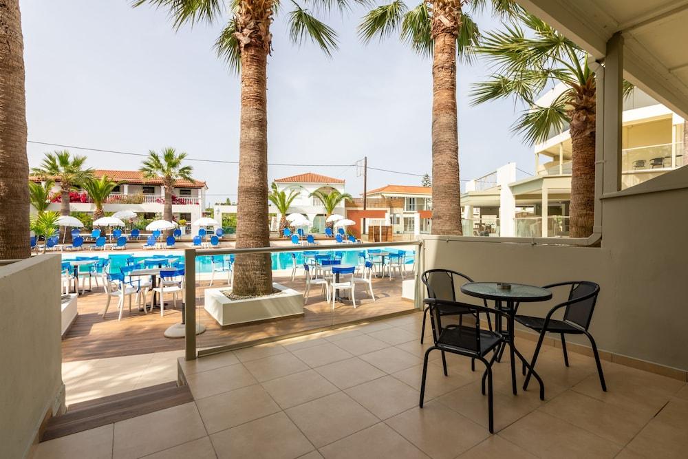 Arkadianos Aparthotel Agios Sostis  ภายนอก รูปภาพ