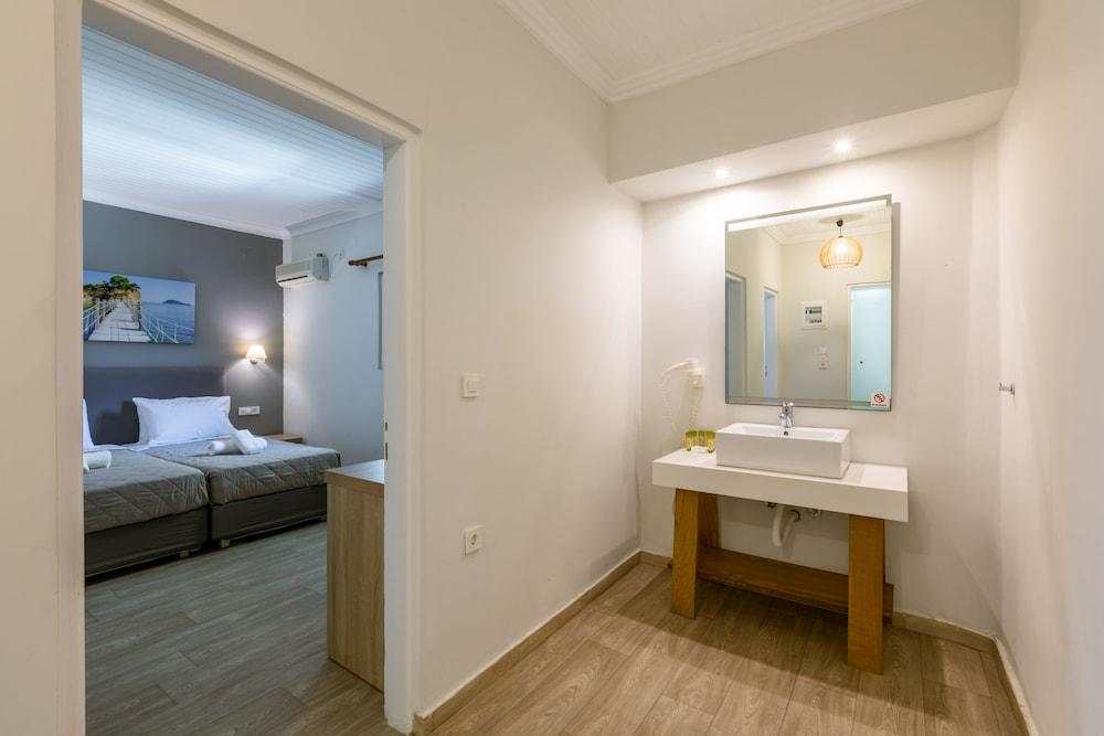 Arkadianos Aparthotel Agios Sostis  ภายนอก รูปภาพ