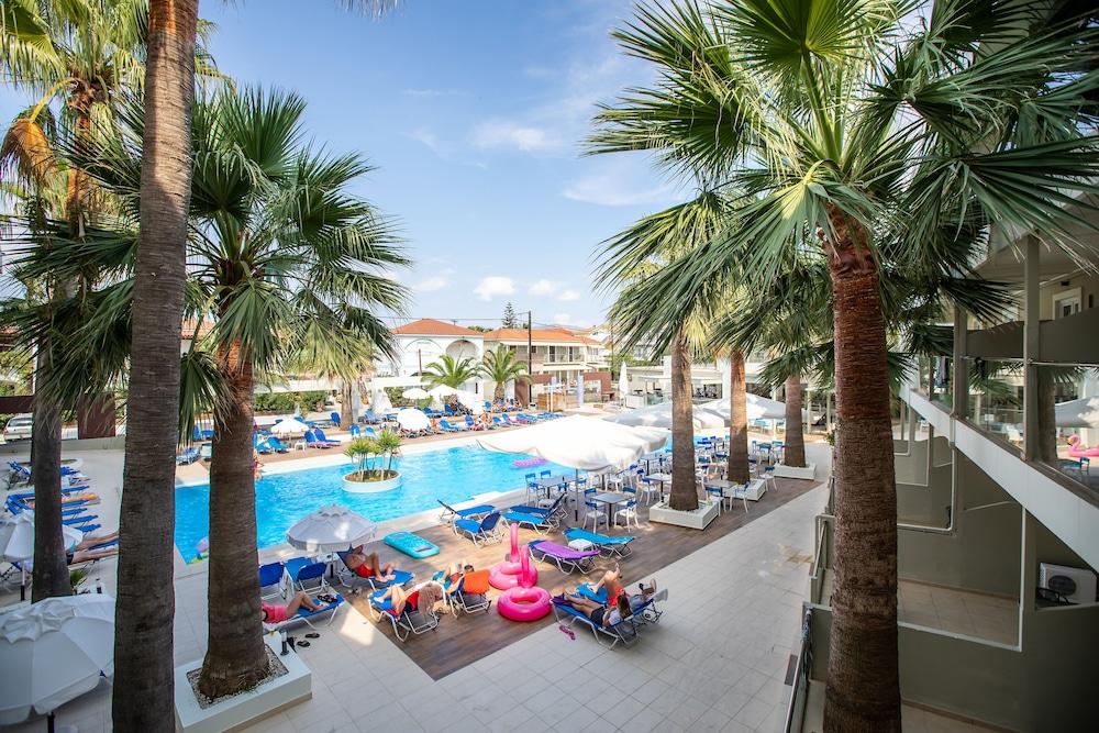 Arkadianos Aparthotel Agios Sostis  ภายนอก รูปภาพ