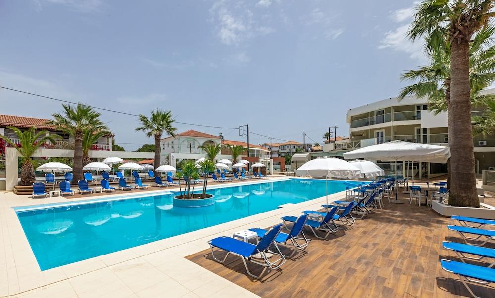 Arkadianos Aparthotel Agios Sostis  ภายนอก รูปภาพ