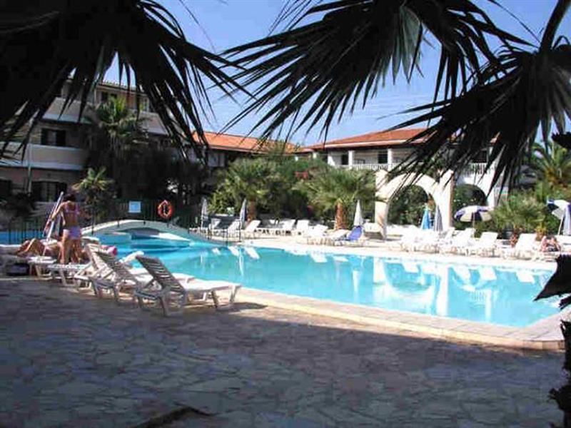 Arkadianos Aparthotel Agios Sostis  ภายนอก รูปภาพ